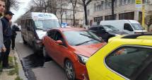 Stire din Eveniment : Momente de groază în microbuz. "Țineți-vă că nu mă țin frânele!"