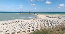 Stire din Social : Noile diguri de la Eforie prind formă. Continuă lucrările de stopare a eroziunii costiere