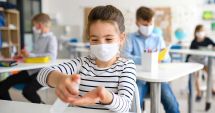 Stire din Cultură-Educație : Directorii școlilor dau testul supremei mobilizări, pe fondul noului ordin și în tensiunea creată de răspândirea infectărilor
