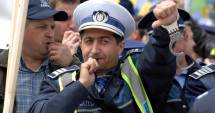 Stire din Eveniment : Necaz de polițist: "Dacă nu era norma de hrană, ar râde și curcile de noi!"