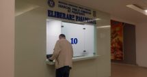 Stire din Eveniment : Teama de coronavirus nu desființează statul la coadă, la Constanța!