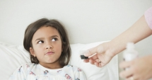 Stire din Sănătate : Inconștiență! Părinții își tratează copiii cu medicamente nepotrivite vârstei lor
