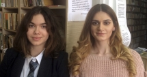 Stire din Cultură-Educație : Trist! Pedeapsa cruntă pentru  generația Facebook: să citească o carte