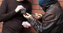 Stire din Eveniment : Descinderi la traficanții  de droguri din Constanța