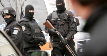 Stire din Eveniment : Percheziții de amploare, într-un dosar de EVAZIUNE FISCALĂ și SPĂLARE de BANI