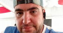 Stire din Eveniment : Ce pățești dacă bați un polițist sub ochii soției gravide? Ești pus la muncă în folosul comunității