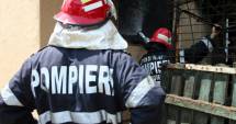 Stire din Eveniment : Pompierii constănțeni, în alertă! Casă cuprinsă de flăcări