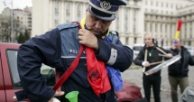 Stire din Eveniment : Polițiștii pun lacătul pe sedii. Noaptea nu se mai lucrează?