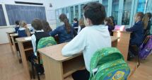 Stire din Cultură-Educație : Elevii cer mai mulți psihologi școlari. "Cazul de la Constanța trebuie să fie un semnal de alarmă!"