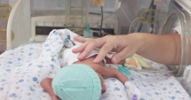 Stire din Sănătate : Rahitismul prematurului, o afecțiune frecventă. Ce este, cum apare  și cum poate fi tratat
