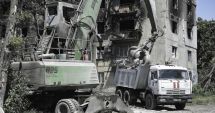 Stire din Actualitate : Uzina chimică Azot, lovită puternic în Severodonețk. Dovezi că Rusia a folosit bombe cu fragmentare