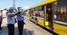Stire din Eveniment : Polițiștii de la Rutieră, în control pe autobuzele CT BUS: "Purtați măști?"
