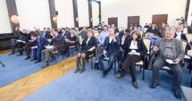 Stire din Politică-Administrație : Bursele pentru elevi și acordarea locurilor de veci revoluționarilor, pe lista Consiliului Local