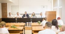 Stire din Politică-Administrație : Șefii de secții din spitale, chemați la raport de președintele CJC Marius Horia Țuțuianu