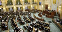 Senatorii USR-PLUS, vot unanim de respingere a indemnizațiilor de vârstă pentru aleșii locali