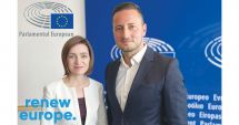 Stire din Politică-Administrație : Europarlamentarul Nicu Ştefănuţă, alături de Republica Moldova. „UE nu îi lasă de izbelişte pe cetăţenii de acolo”