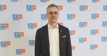 Stire din Politică-Administrație : Deputatul Stelian Ion îl critică pe ministrul Educației! "Își bate joc de elevii navetiști"