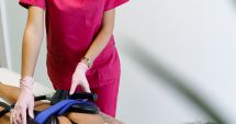 Stire din Sănătate : Vreţi să construiţi mușchi şi să reduceţi grăsimea? Aparatul Emsculpt este soluția!