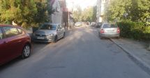 Stire din Social : La Constanța, trotuarele sunt pentru mașini, nu pentru pietoni!