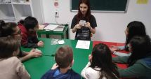 Stire din Social : Mentori pentru copiii din centrele de plasament. Nici pandemia nu-i ține departe!