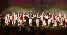 Stire din Cultură-Educație : Sărbătoare la malul mării! Ziua Dobrogei, marcată de toate etniile la Constanţa