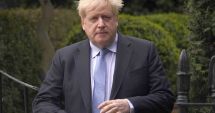 Stire din Actualitate : Fostul premier britanic Boris Johnson demisionează din Parlament