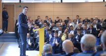 Stire din Sport : Victoria costumelor Armani. Fotbalul românesc nu le mai scapă din gheare…