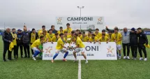 Stire din Sport : Farul U18 și Farul U17 au primit trofeele de campioane naționale