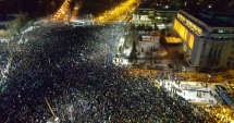 Stire din Eveniment : Ziua Națională, în presa internațională. "De ziua lor, românii protestează. Democrația, în pericol"