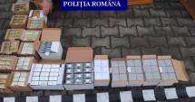 Stire din Eveniment : Galerie foto. Captură a polițiștilor: mii de parfumuri și kilograme de bijuterii din aur aduse din Turcia