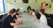 Stire din Cultură-Educație : Elevii se dezic de protestul profesorilor. "Nu sacrificați o întreagă generație!"