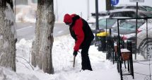 Stire din Social : Amenzi pentru constănțenii care aruncă zăpada pe stradă