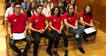 Stire din Cultură-Educație : Tomis 5 - satelitul cât o doză de suc. Elevii Colegiului "Mircea", premiați la CANSAT