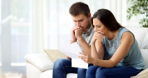 Stire din Social : Cine le întinde o mână de ajutor constănțenilor  cu credite în franci elvețieni