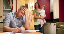 Stire din Social : Atac la salariile românilor! Datoriile restanțierilor la bănci ar putea fi reținute direct la angajator