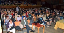 Stire din Cultură-Educație : Concursul de directori, pe ultima sută de metri. Numărul candidaților, mister total!