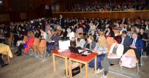 Stire din Social : Din toamnă, unele școli și licee  au directori noi. Cine sunt aceștia