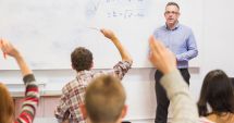 Stire din Social : Directorii de școli nu vor mai preda la clasă.  "Este nedrept față de elevi și supărător pentru noi!"