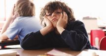 Stire din Cultură-Educație : Epuizați de mici! "Părinții sunt cel mai greu de educat!"