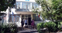 Stire din Cultură-Educație : Scandal la Liceul "Virgil Madgearu". Profesorii au reușit  demiterea directoarei care a câștigat concursul pe post