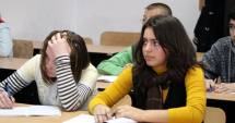 Stire din Cultură-Educație : "Elevii nu știu să comunice, ajung să fie studenți și nu pot să redacteze nimic"