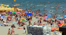 Stire din Social : Litoralul, la turație maximă! "Mai avem foarte puține camere libere pentru week-end!"