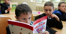 Stire din Cultură-Educație : Revine manualul unic. Ministrul Educației face demersuri pentru ca fiecare materie să aibă un singur manual