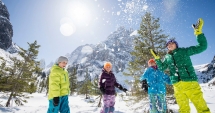 Stire din Social : Vine minivacanța de 1 Decembrie. Unde "evadăm" la relaxare și aer curat?
