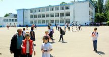 Stire din Cultură-Educație : Părinții vor școli sigure pentru copiii lor. "Soluțiile trebuie și aplicate!"