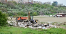 Stire din Social : Plaja Modern intră în secolul XXI! Au fost dărâmate clădirile ceaușiste și a început reamenajarea zonei