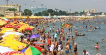 Stire din Social : Cu ochii pe plajele de pe litoral. Cine respectă legea și ce riscă "haiducii"