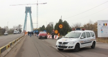 Stire din Social : Pregătiri "pe blat" pentru închiderea podului vechi de la Agigea