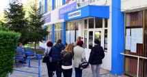 Stire din Cultură-Educație : "Nu vă bateți joc de oamenii cinstiți ai acestei țări!"