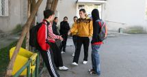 Stire din Cultură-Educație : Reducerile elevilor la transportul județean, în pericol